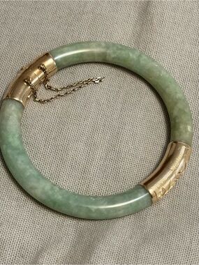 14k Vintage Green Jade Bracelet from the ‘70’s.